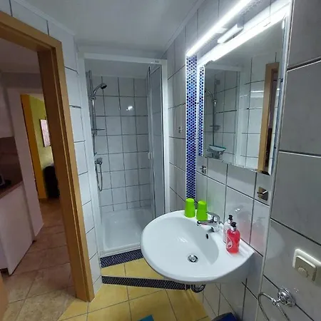 Glasperlenfloh Appartement *
