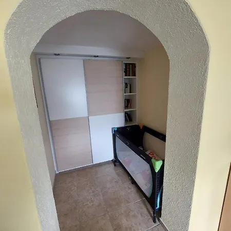 Glasperlenfloh Appartement